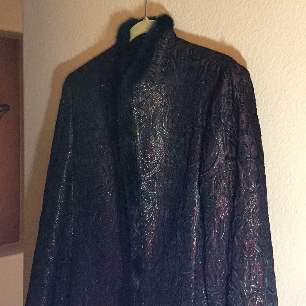 Coat with faux fur trim